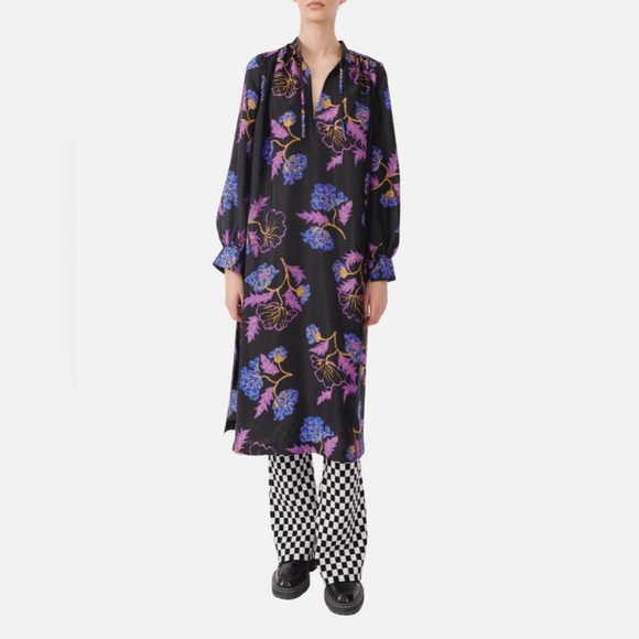 NWT BAUM UND PFERDGARTEN Aradin Dress in Black Ginkgo Floral Black Loose Size 36 - Picture 1 of 14
